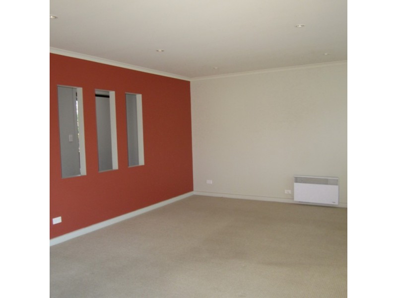 2/12 Julia Street, Swansea TAS 7190