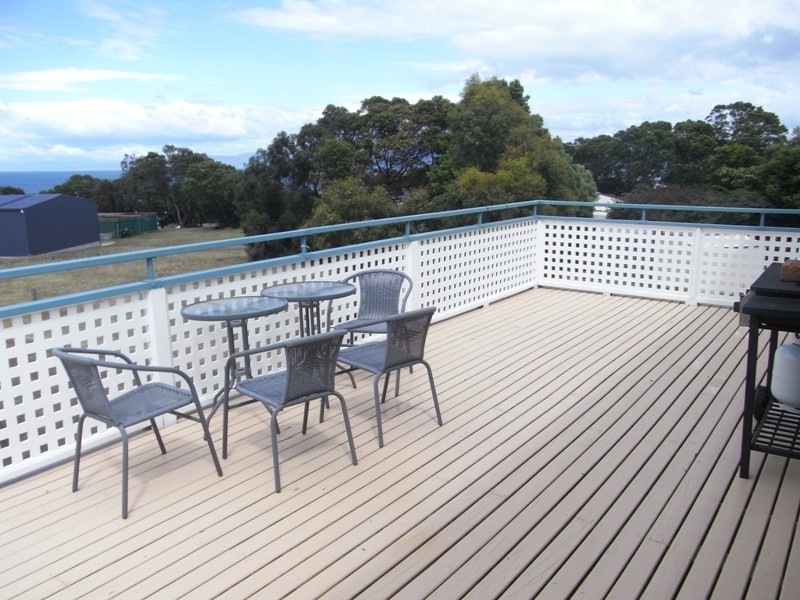 10 Oyster Bay Court, Coles Bay TAS 7215