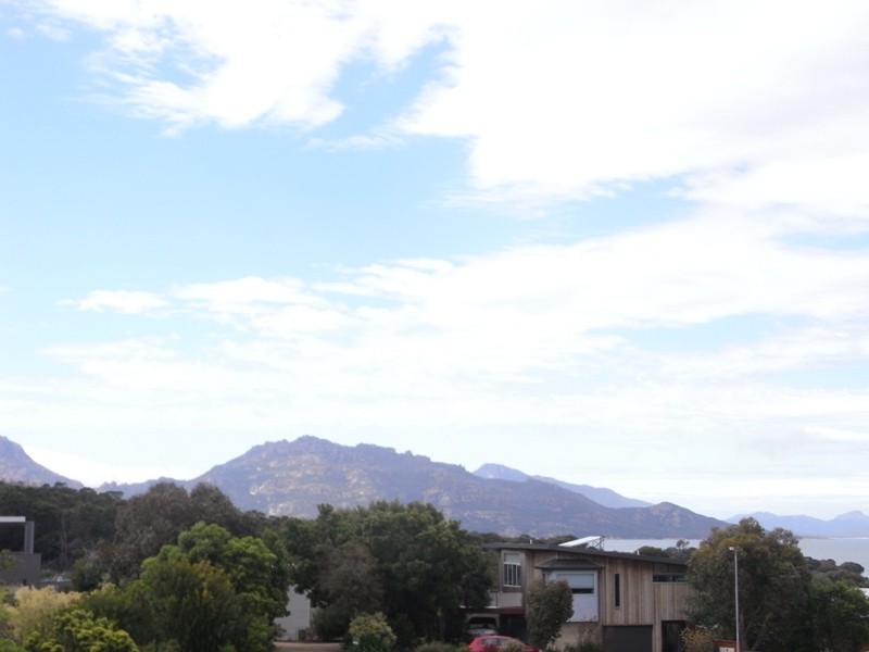 10 Oyster Bay Court, Coles Bay TAS 7215