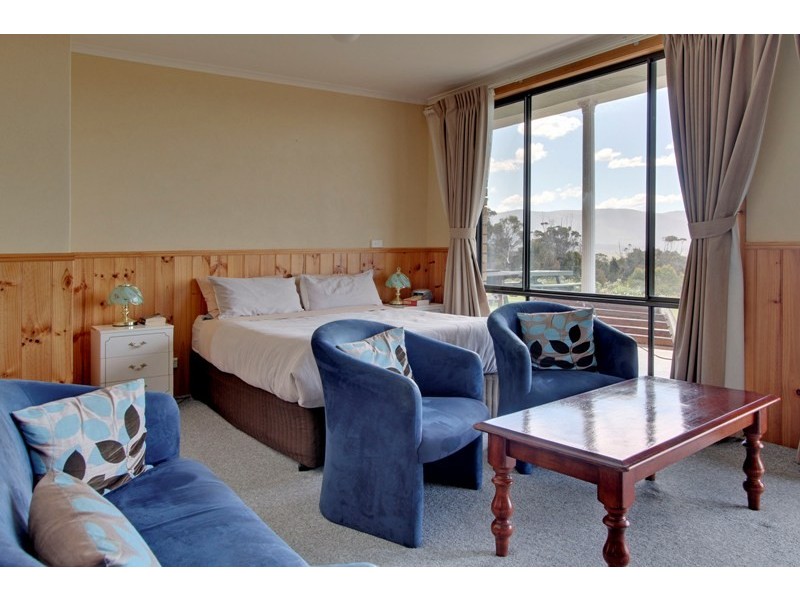 18067 Tasman Highway, Bicheno TAS 7215