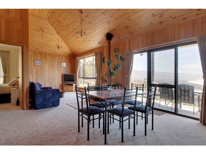 18067 Tasman Highway, Bicheno TAS 7215