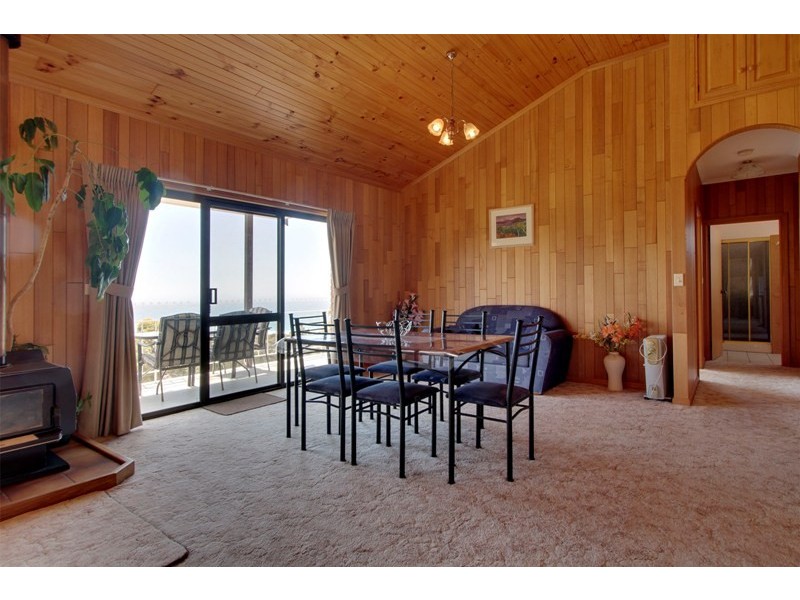 18067 Tasman Highway, Bicheno TAS 7215