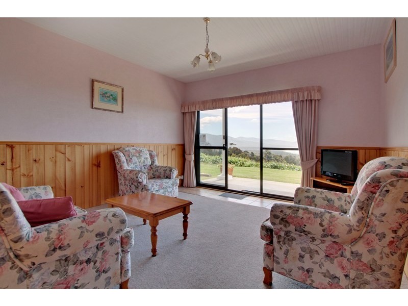 18067 Tasman Highway, Bicheno TAS 7215