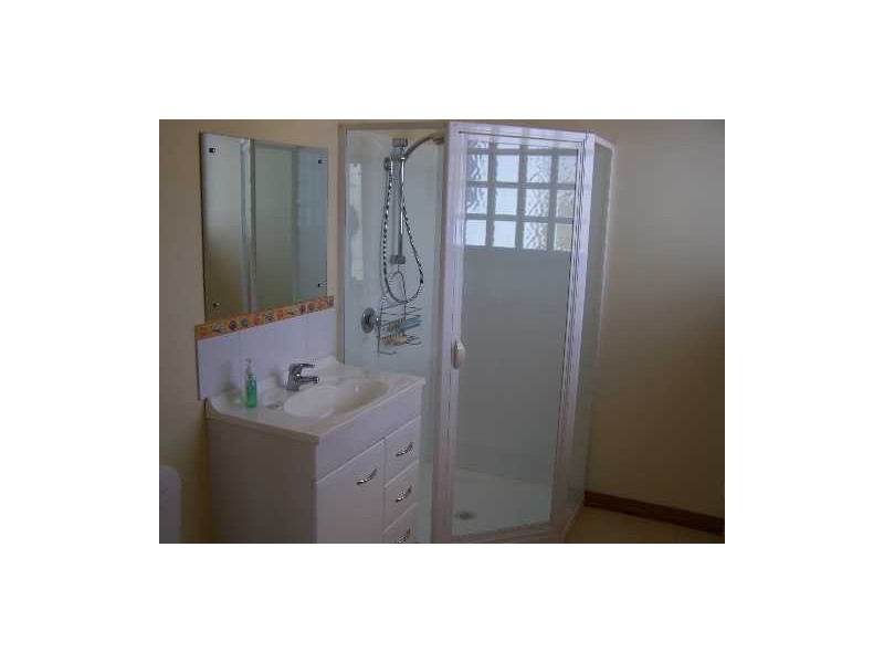 1/2 Meredith Court, Swansea TAS 7190