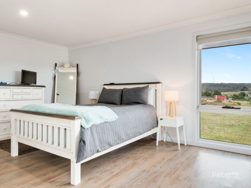12 Tarleton Street, Swansea TAS 7190