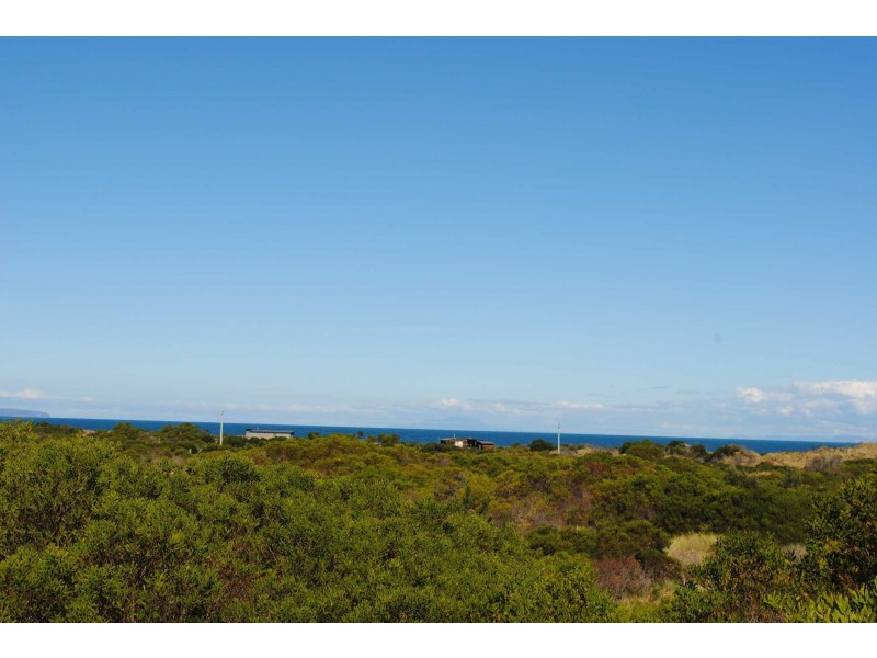 8 Yellow Sand Banks Rd, Swansea TAS 7190