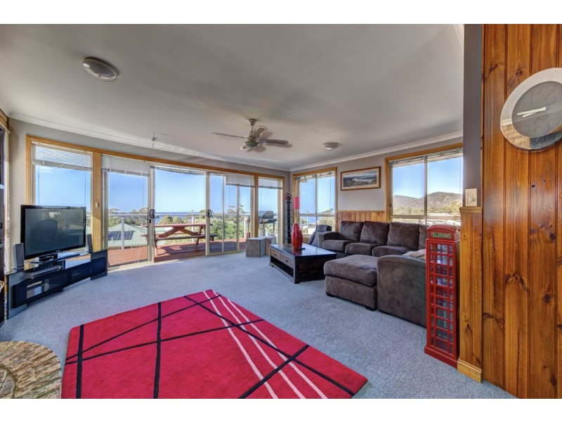 3 Weily Avenue, Bicheno TAS 7215