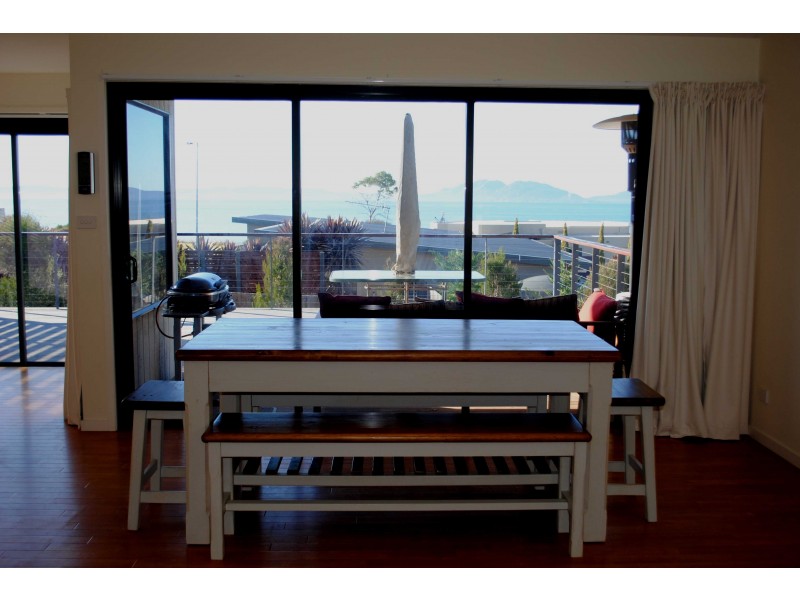 2 Aqua Sands Drive, Swansea TAS 7190
