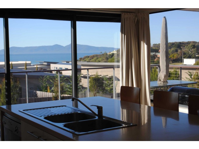 2 Aqua Sands Drive, Swansea TAS 7190