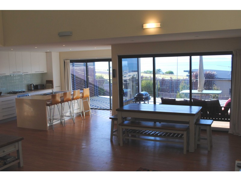2 Aqua Sands Drive, Swansea TAS 7190
