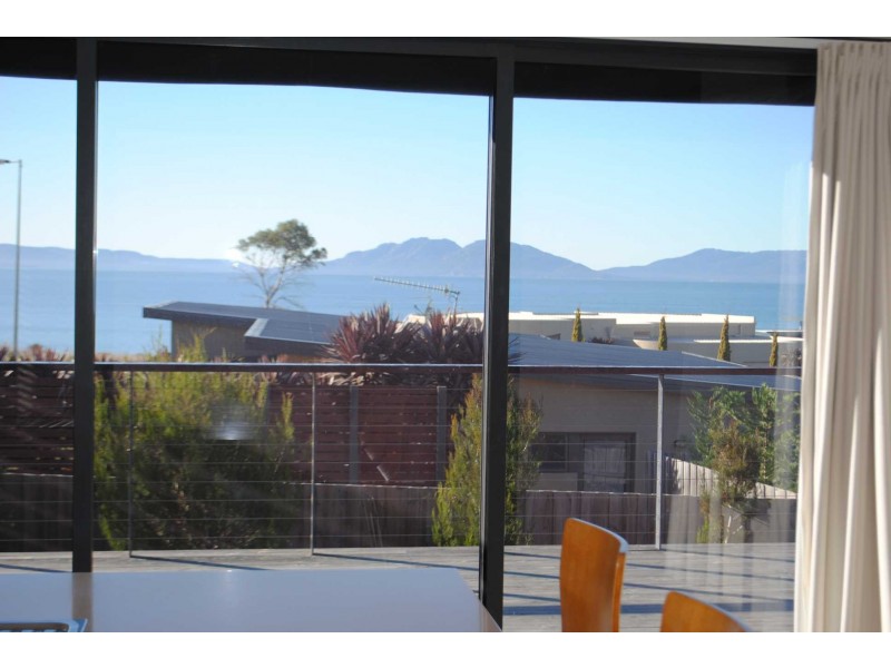 2 Aqua Sands Drive, Swansea TAS 7190