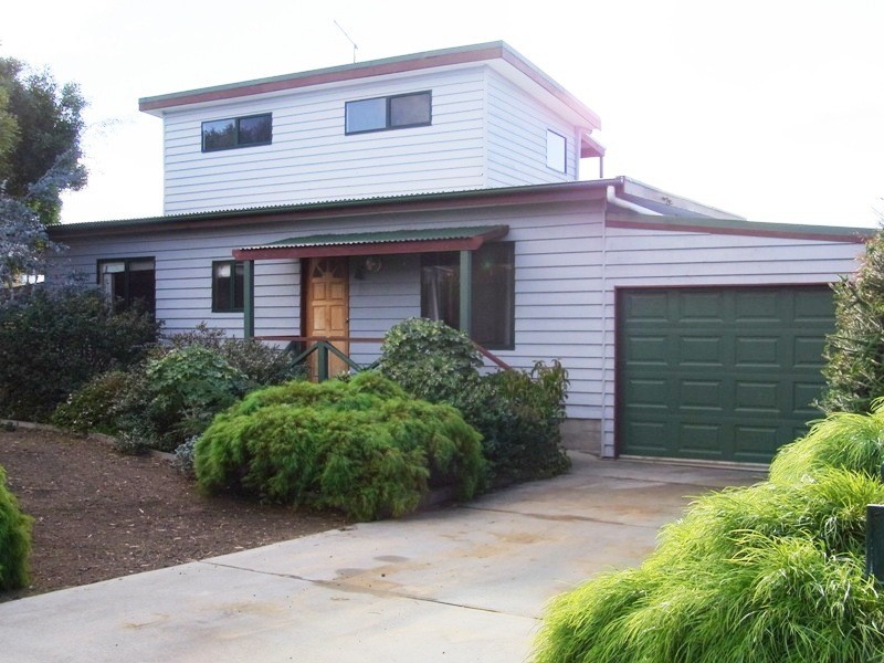 3 Beattie Avenue, Bicheno TAS 7215