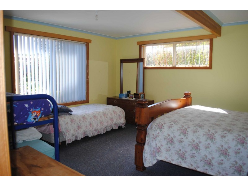 8 Sunny View Avenue, Swansea TAS 7190