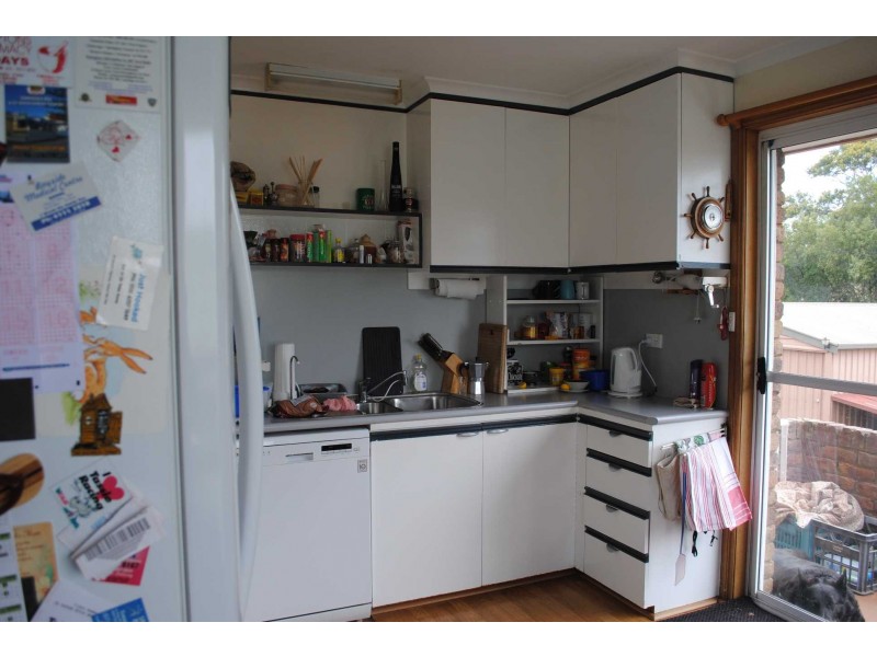 16 St Margarets Court, Swansea TAS 7190