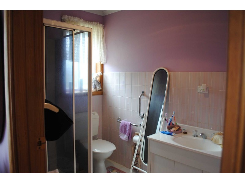 16 St Margarets Court, Swansea TAS 7190