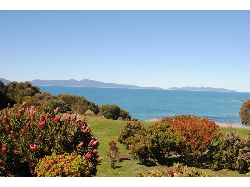 18 Freycinet Court, Swansea TAS 7190