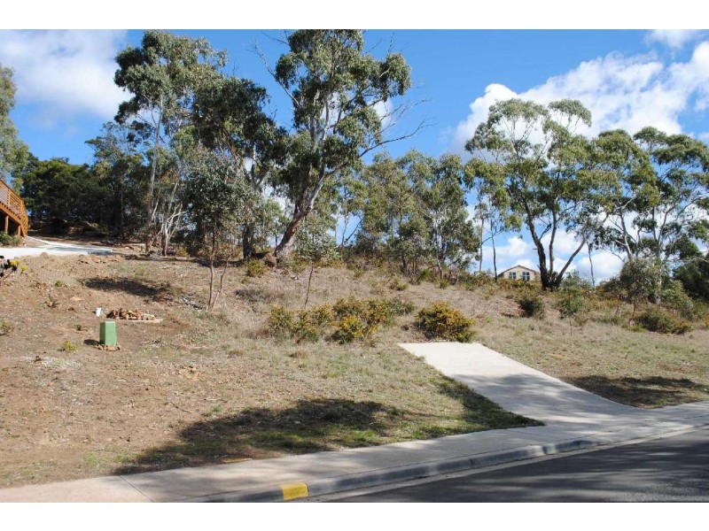 16 River Street, Swansea TAS 7190