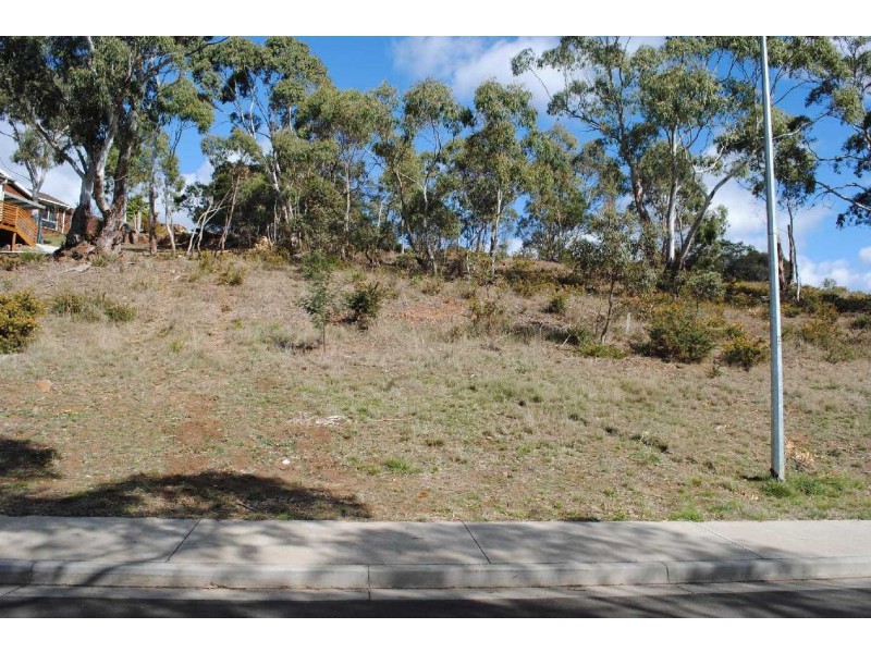 16 River Street, Swansea TAS 7190