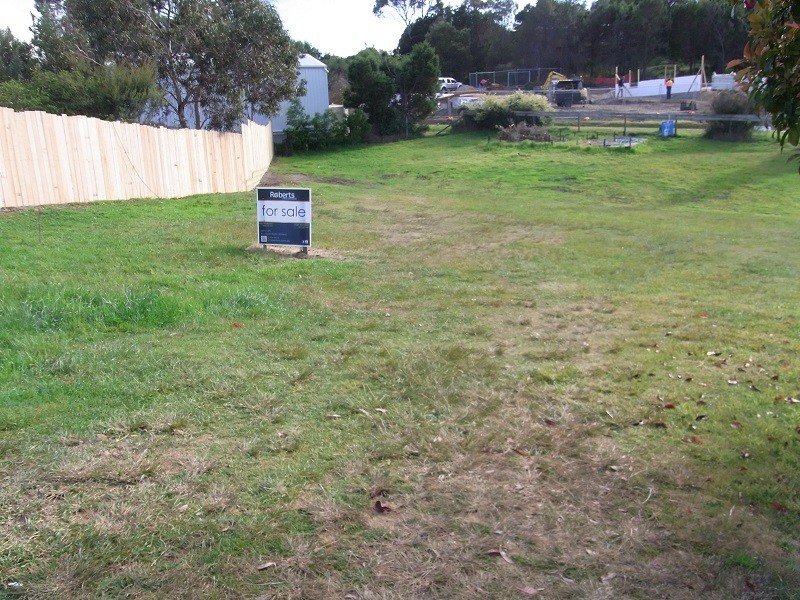 4 Garnet Avenue, Coles Bay TAS 7215