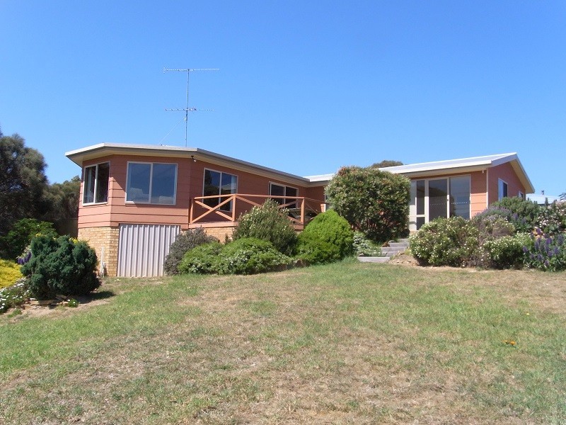 63 Swanwick Road, Coles Bay TAS 7215