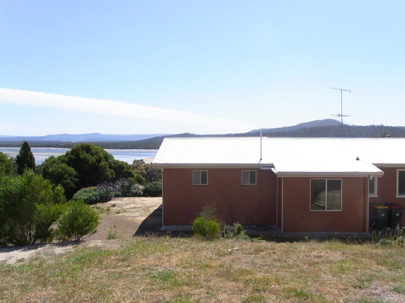 63 Swanwick Road, Coles Bay TAS 7215