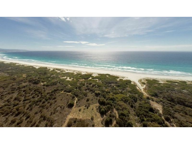 . Tasman Highway, Bicheno TAS 7215