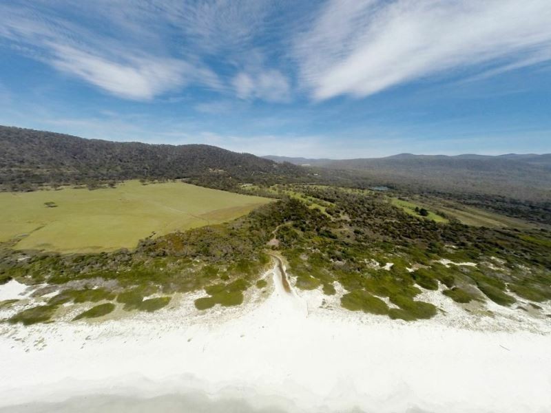 . Tasman Highway, Bicheno TAS 7215