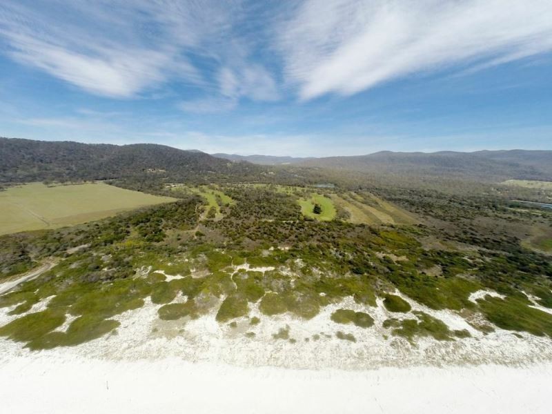 . Tasman Highway, Bicheno TAS 7215