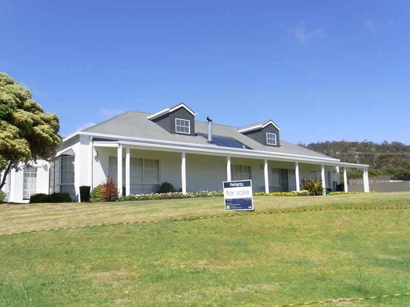 8 Jetty Road, Bicheno TAS 7215