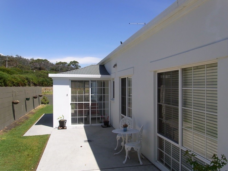8 Jetty Road, Bicheno TAS 7215