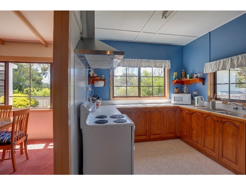 8 Murray Street, Bicheno TAS 7215