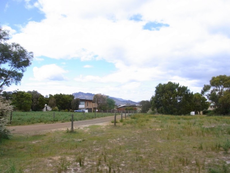 12 and 14 Oyster Bay Court, Coles Bay TAS 7215