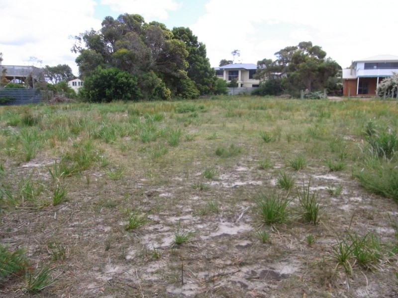 12 and 14 Oyster Bay Court, Coles Bay TAS 7215