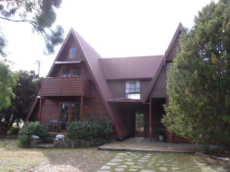 25 Hazards View Drive, Coles Bay TAS 7215