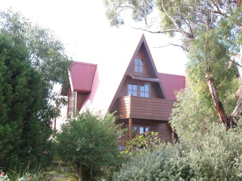 25 Hazards View Drive, Coles Bay TAS 7215