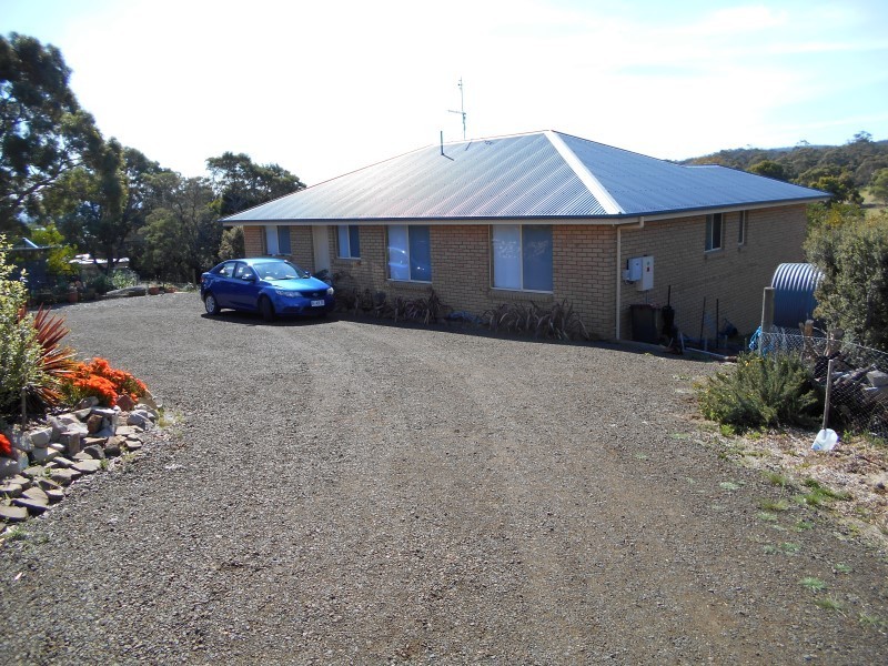 36 Hazards View Drive, Coles Bay TAS 7215