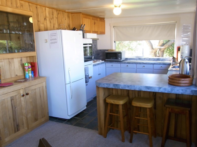 8 Harold Street, Coles Bay TAS 7215