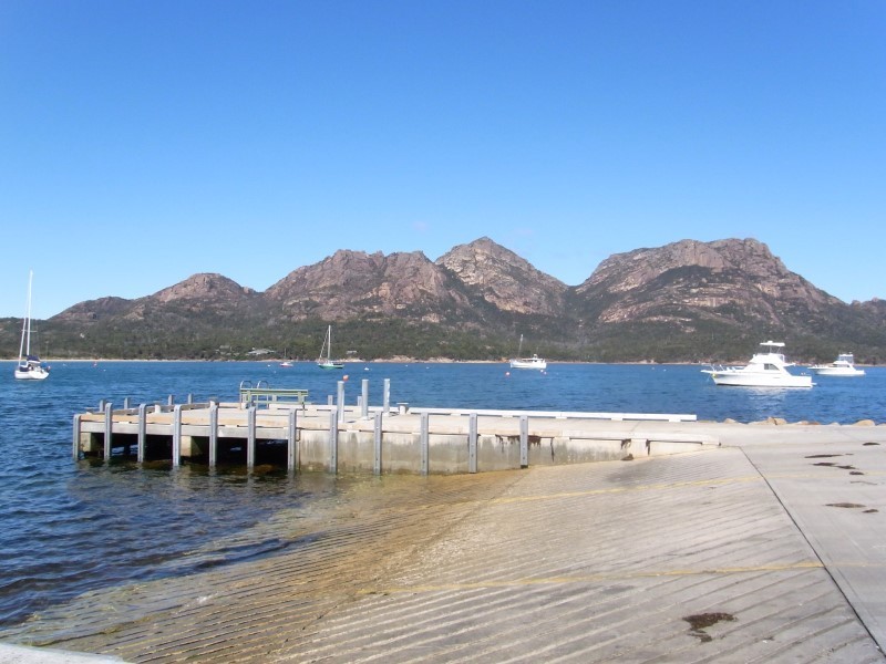 8 Harold Street, Coles Bay TAS 7215