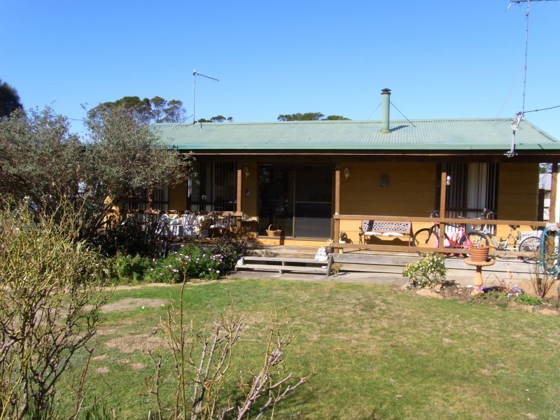35 Swanwick Drive, Coles Bay TAS 7215