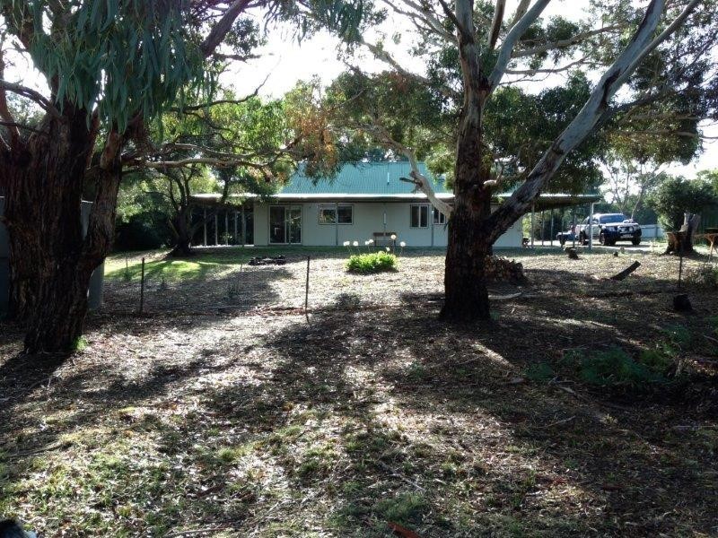 21 Hazards View Drive, Coles Bay TAS 7215