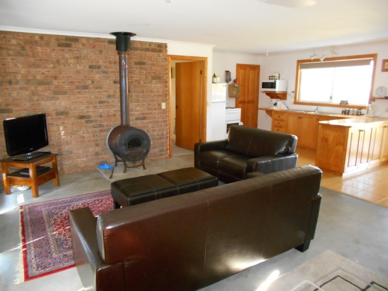 21 Hazards View Drive, Coles Bay TAS 7215