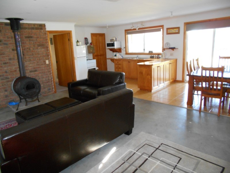 21 Hazards View Drive, Coles Bay TAS 7215