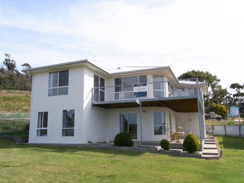 2 Harvey Avenue, Bicheno TAS 7215