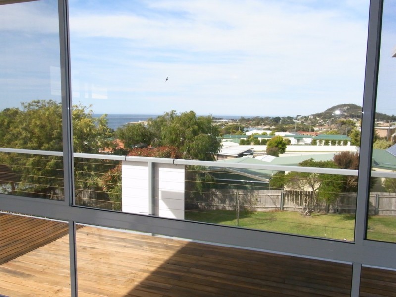 2 Harvey Avenue, Bicheno TAS 7215