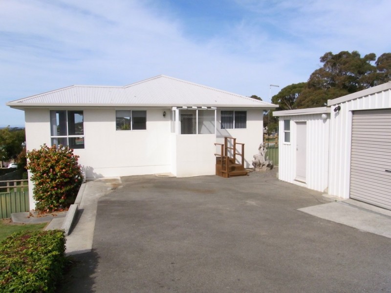 2 Harvey Avenue, Bicheno TAS 7215