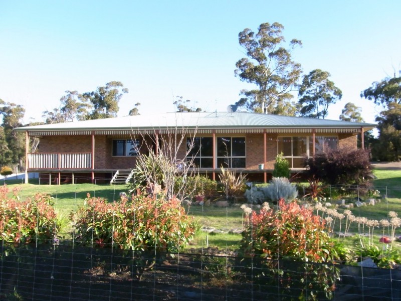 1 Barnard Drive, Bicheno TAS 7215