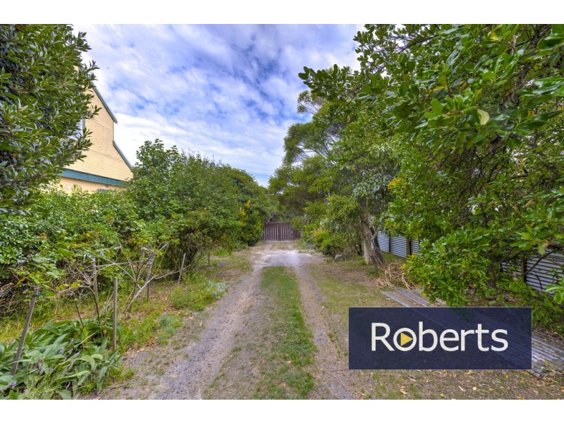 77 Burgess Street, Bicheno TAS 7215