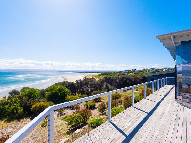 16 Meika Place, Coles Bay TAS 7215