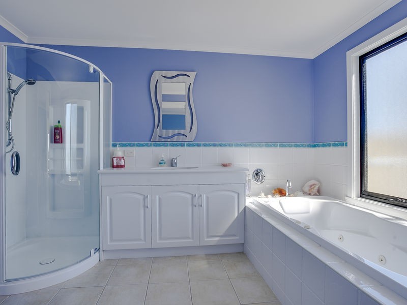 16 Meika Place, Coles Bay TAS 7215