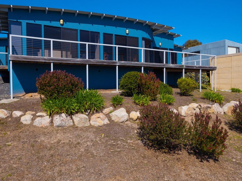 16 Meika Place, Coles Bay TAS 7215